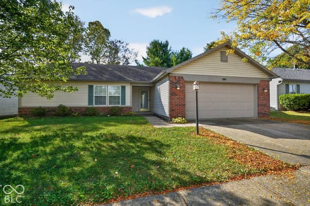 12037 Bearsdale Drive, Indianapolis, IN 46235, photo 3 of 30