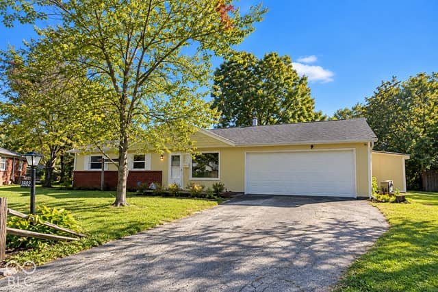 1802 Heather Court, Indianapolis, IN 46229, photo 4 of 16