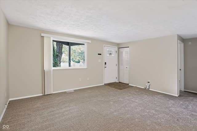 6864 Cordova Drive, Indianapolis, IN 46221, photo 5 of 48