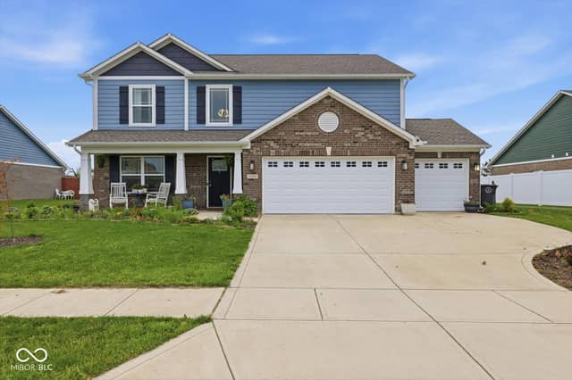 1553 Bush Way, Shelbyville, IN 46176, photo 3 of 47