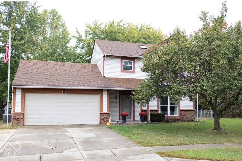 210 Rolling Ridge Road, Shelbyville, IN 46176, photo 1 of 36