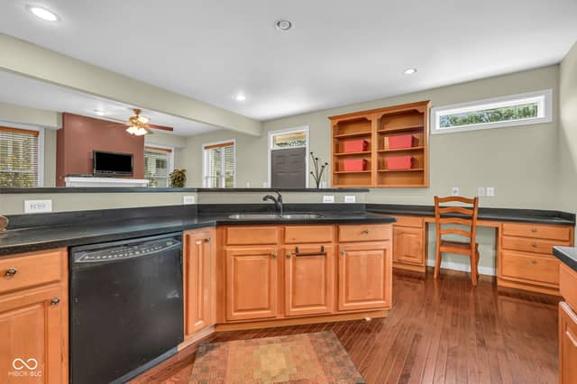 2411 N Talbott Street, Indianapolis, IN 46205, photo 4 of 51