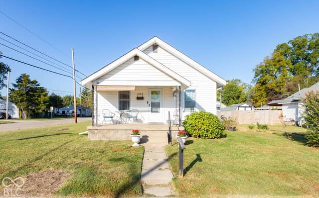 1003 Center Street, Seymour, IN 47274, photo 3 of 19