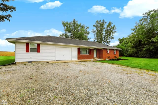 8223 E U S 35 Highway, Losantville, IN 47354, photo 2 of 42