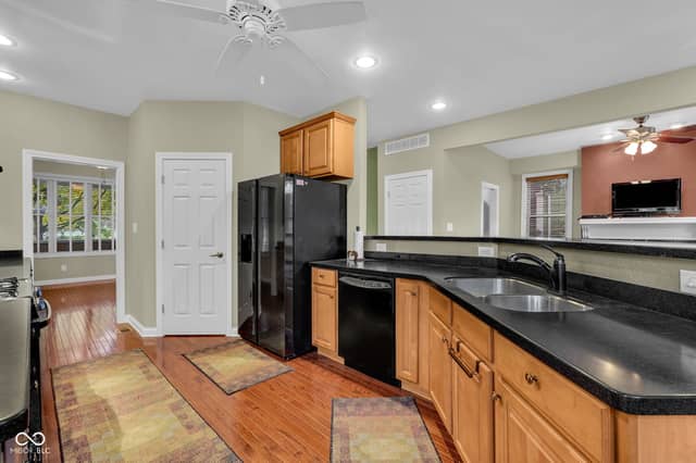 2411 N Talbott Street, Indianapolis, IN 46205, photo 5 of 51