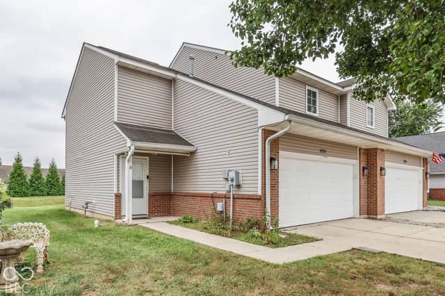 1081 Fairlane Court, Franklin, IN 46131, photo 4 of 38