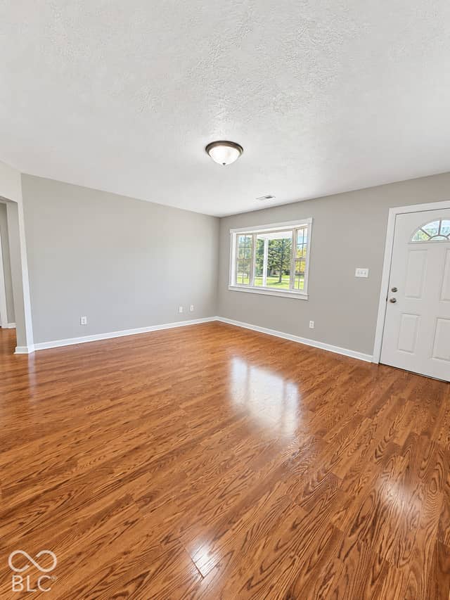 6792 E County Road 100 S, Avon, IN 46123, photo 4 of 25
