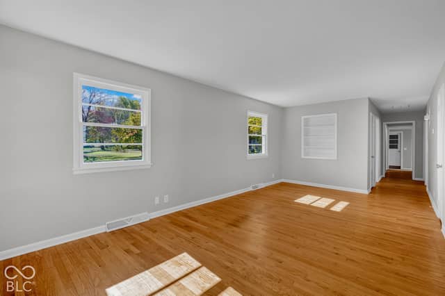 1320 Cottage Avenue, Columbus, IN 47201, photo 4 of 26