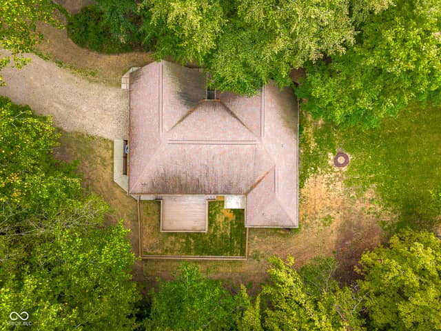 13555 Bellsville Pike, Columbus, IN 47201, photo 4 of 59