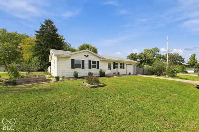 321 Vicksburg Lane, West Lafayette, IN 47906, photo 3 of 42