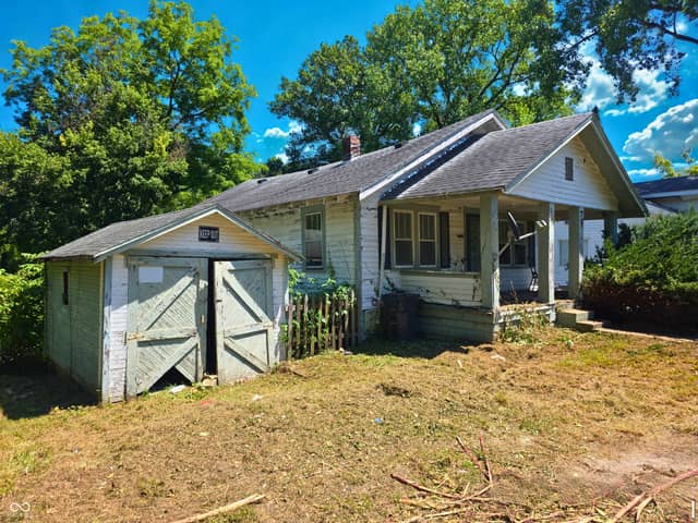 8 Dixie Drive, Anderson, IN 46016, photo 2 of 41