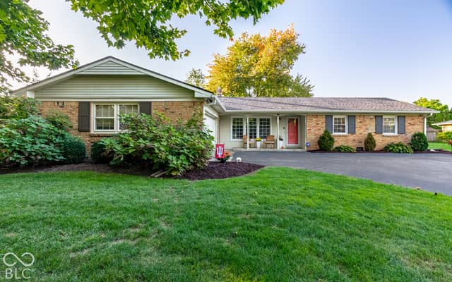 5913 Susan Drive E, Indianapolis, IN 46250, photo 4 of 42