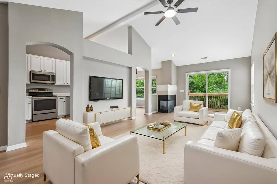 1152 Longwell Lane, Indianapolis, IN 46240, photo 1 of 19