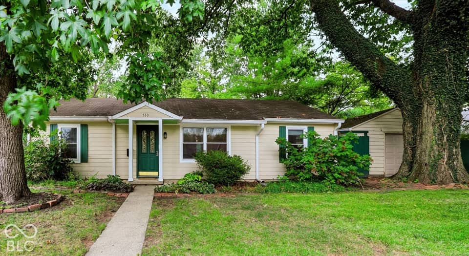 530 Eagleview Court, Zionsville, IN 46077, photo 1 of 16