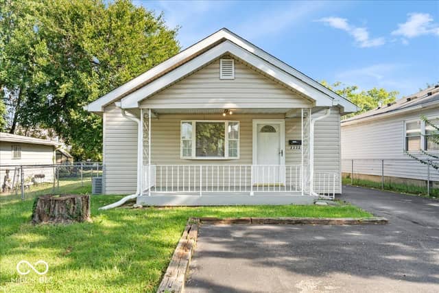 2332 Reformers Avenue, Indianapolis, IN 46203, photo 3 of 28