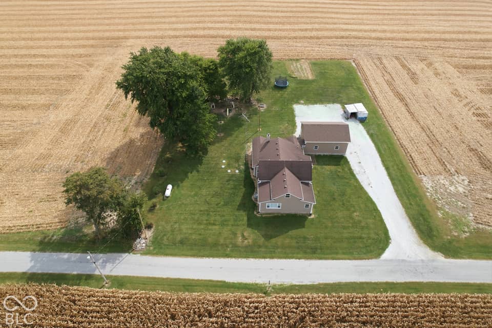 9483 W 950 S, Waldron