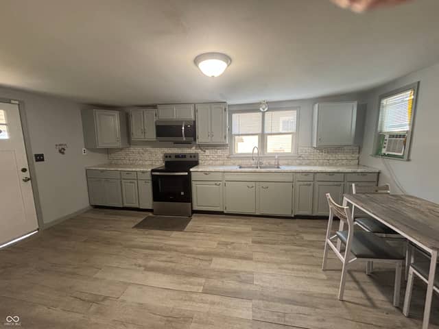613 W Washington Street, Greensburg, IN 47240, photo 3 of 7