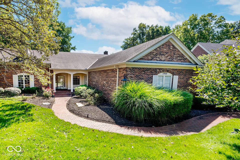 7925 Beaumont Green East Drive, Indianapolis