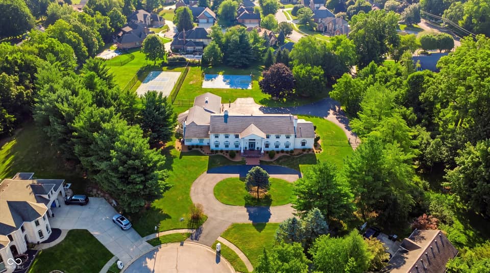 27 Forrests Edge Court, Indianapolis