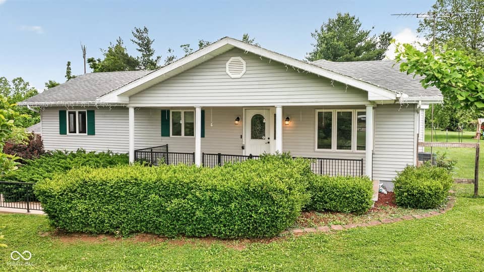 5925 W State Road 46, Poland