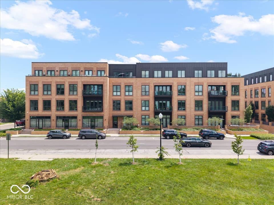 877 N East Street #UNIT 101, Indianapolis