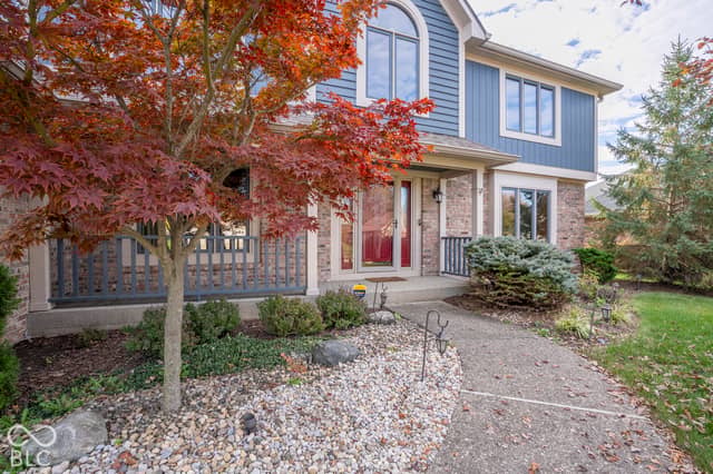 129 Yorkshire Boulevard E, Indianapolis, IN 46229, photo 4 of 39