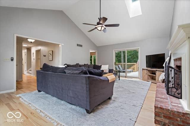 9127 Pinecreek Court, Indianapolis, IN 46256, photo 5 of 61
