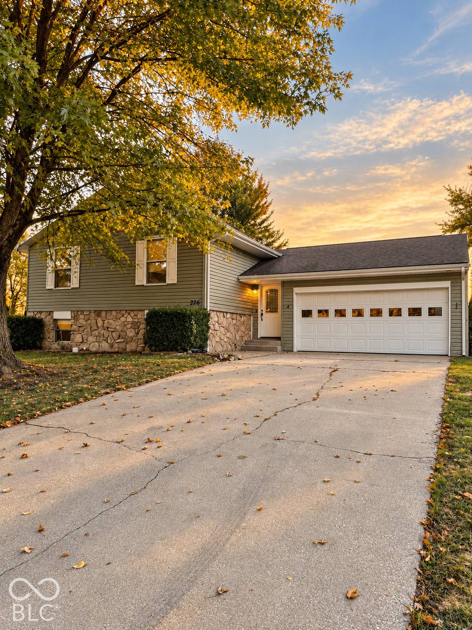 326 Glenbrook Drive, Seymour, IN 47274, photo 1 of 9