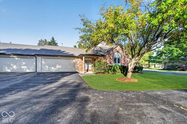 9503 Cadbury Circle, Indianapolis, IN 46260, photo 3 of 28