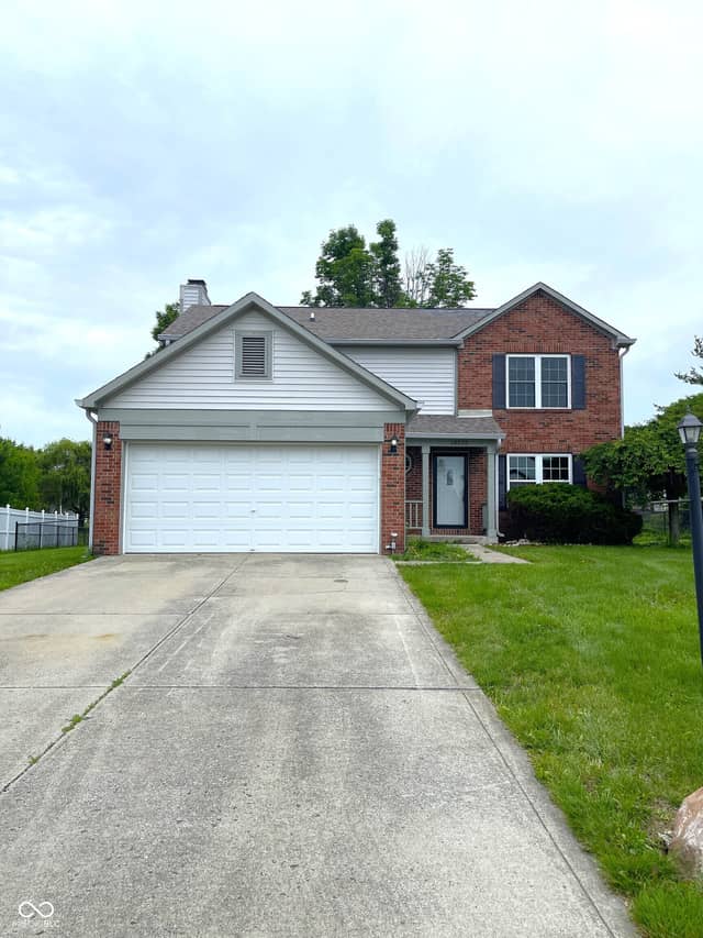 10522 Creekside Woods Drive, Indianapolis, IN 46239, photo 2 of 35