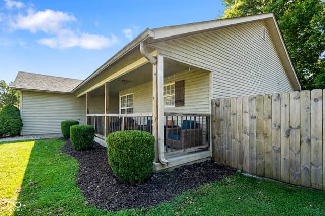 1401 Fox Ridge Drive, Shelbyville, IN 46176, photo 3 of 24