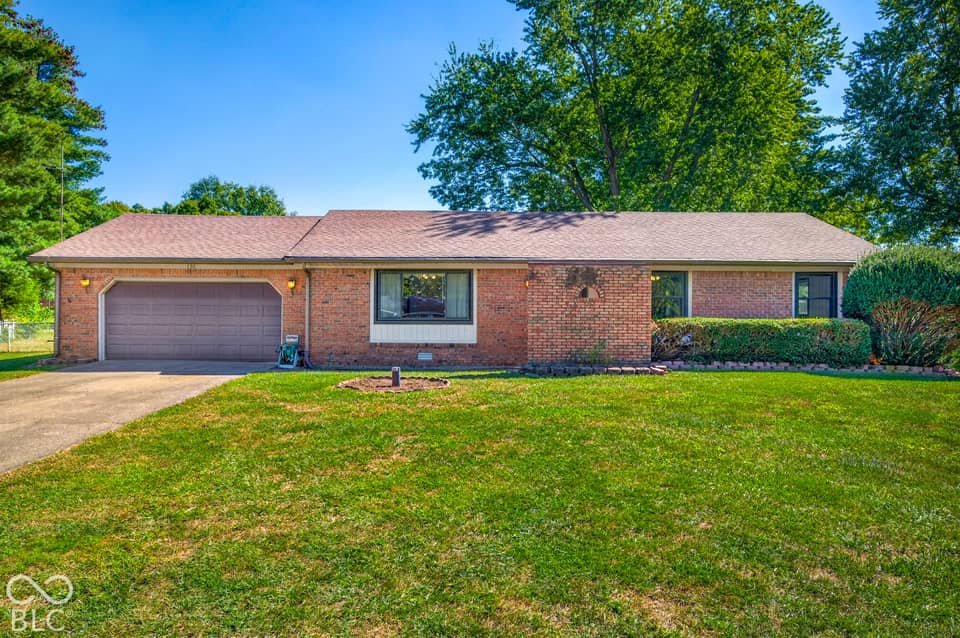 130 Brookside Court, Franklin, IN 46131, photo 1 of 50