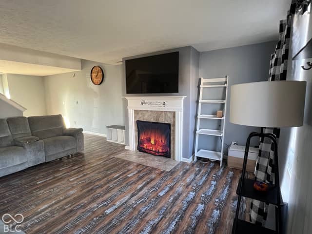1476 Pencross Lane, Greenwood, IN 46143, photo 4 of 18