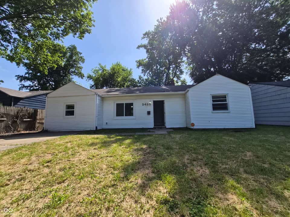 2425 N Kenyon Street, Indianapolis, IN 46219, photo 1 of 32