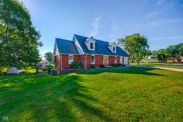 2019 N Lakeview Drive, Seymour, IN 47274, photo 4 of 49