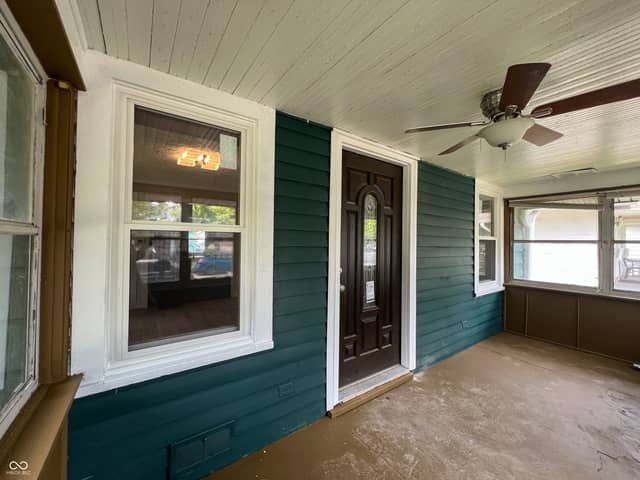 946 N Somerset Avenue, Indianapolis, IN 46222, photo 5 of 22