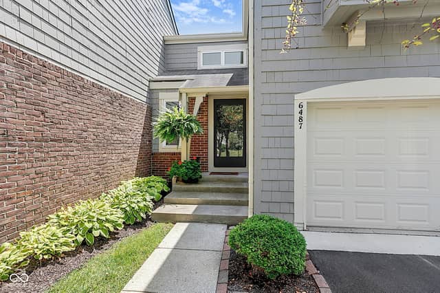 6487 Miramar Court, Indianapolis, IN 46250, photo 3 of 26