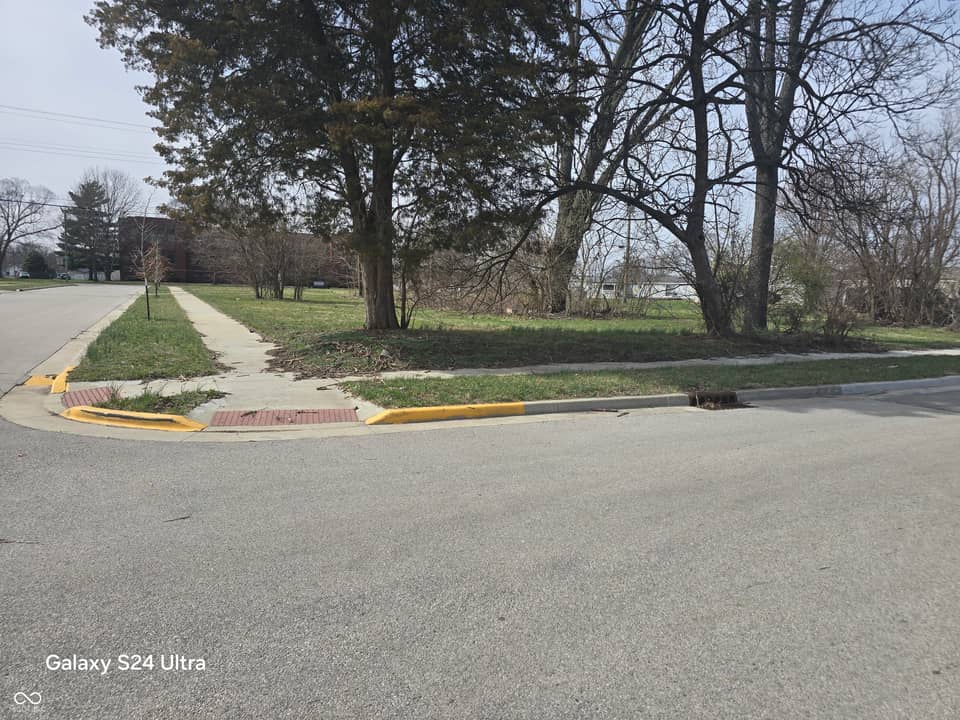 1227,1229,1231 S 13TH HALF Street, Terre Haute
