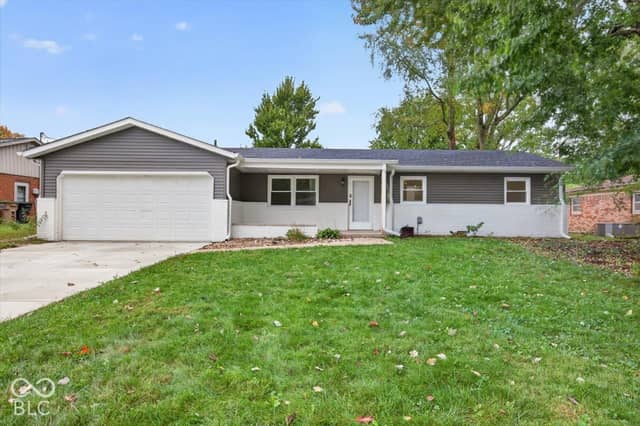 2815 Yellowwood Court, Columbus, IN 47203, photo 3 of 58