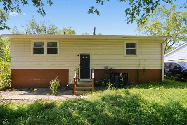 3925 Kivet Court, Indianapolis, IN 46235, photo 5 of 31