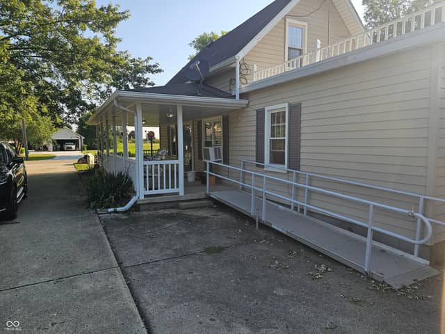 2163 E 1700 Road N, Summitville, IN 46070, photo 5 of 38
