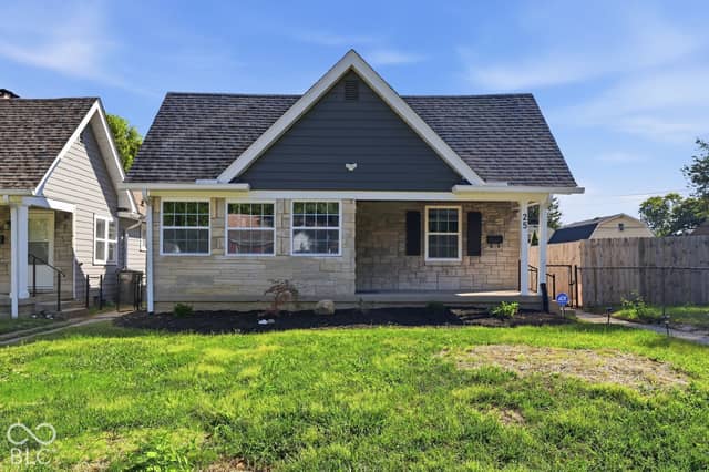 25 N Catherwood Avenue, Indianapolis, IN 46219, photo 3 of 52