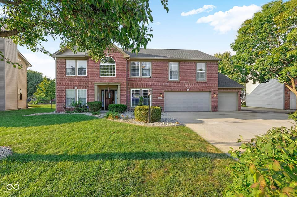 8336 Hunters Meadow Court, Indianapolis, IN 46259, photo 1 of 72
