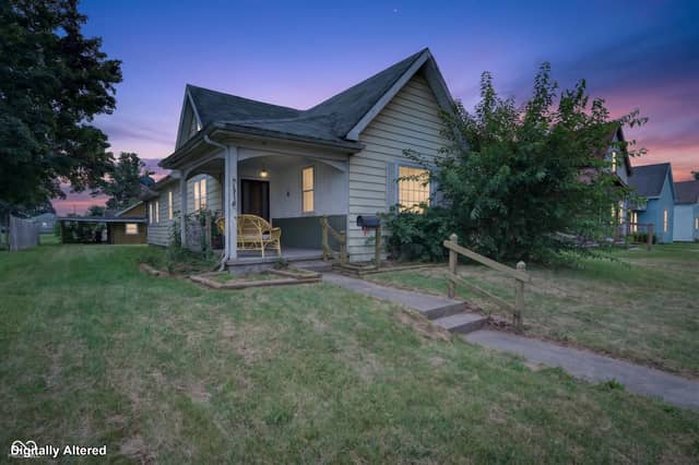 1311 S J Street S, Elwood, IN 46036, photo 2 of 31
