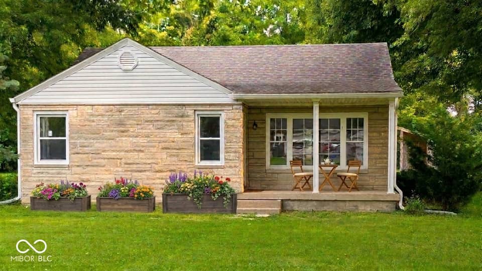 6105 Homestead Drive, Indianapolis