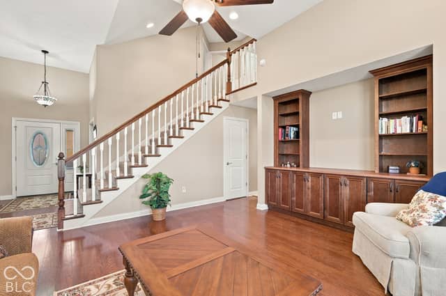 5504 N Lakeshore Drive, Muncie, IN 47304, photo 4 of 39