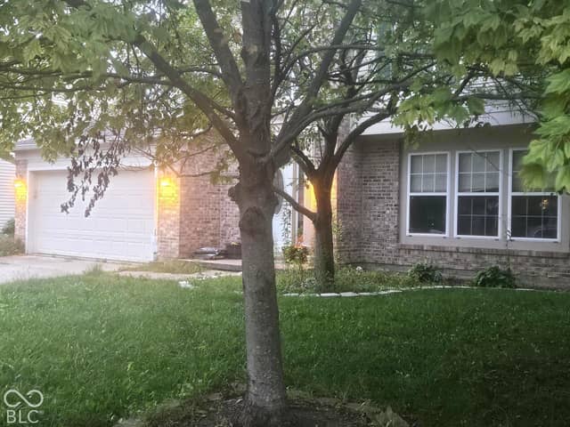 878 Waveland Lane, Greenwood, IN 46143, photo 4 of 13