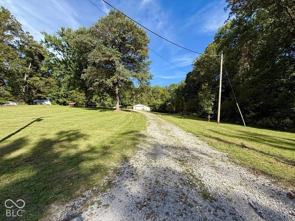 7196 N State Road 59, Brazil