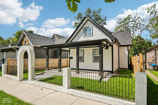 222 N Tacoma Avenue, Indianapolis, IN 46201, photo 3 of 47