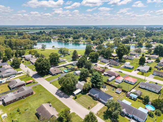 741 Wanda Street, Scottsburg, IN 47170, photo 5 of 32